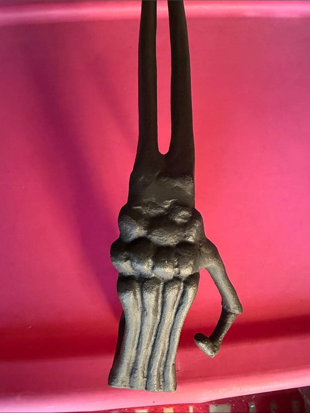 Pottery Barn Skeleton 💀 Hand Iron Wreath Hanger BN